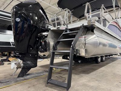 2025 Barletta Boats Cabrio Mid-Lounge - Photo 3