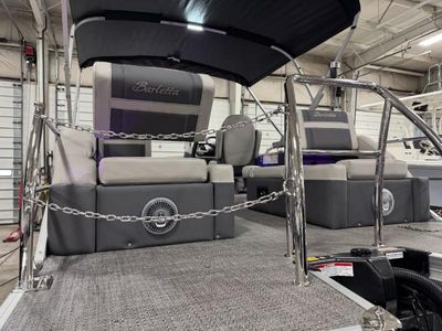 2025 Barletta Boats Cabrio Mid-Lounge - Photo 9