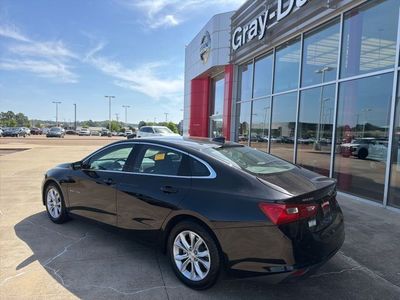 2023 Chevrolet Malibu - Photo 2