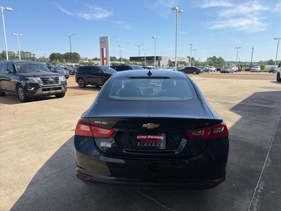 2023 Chevrolet Malibu - Photo 3