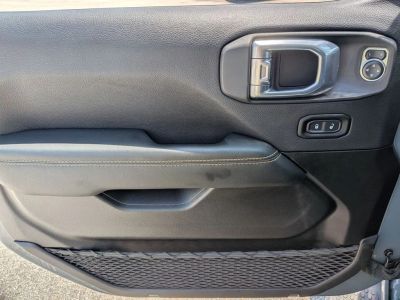 2024 Jeep Wrangler - Photo 25