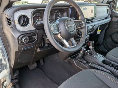 2024 Jeep Wrangler - Photo 28