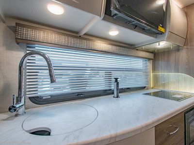 2026 Thor Motor Coach Tiburon - Photo 13