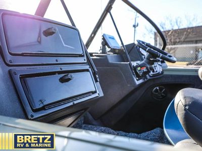 2026 TRACKER Targa - Photo 15