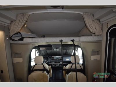 2025 Winnebago Navion - Photo 20