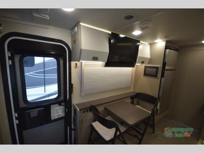 2025 Winnebago Navion - Photo 42