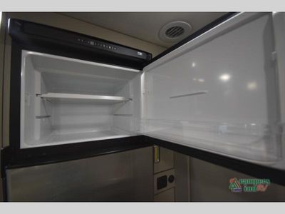 2025 Winnebago Navion - Photo 26