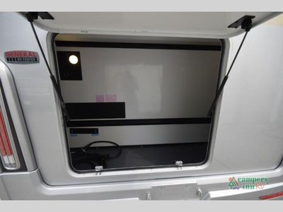 2025 Winnebago Navion - Photo 11