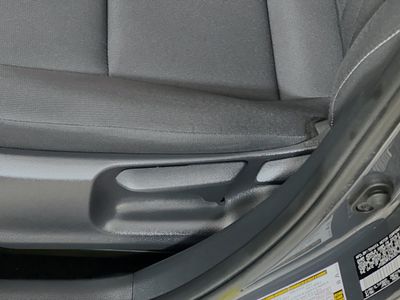 2025 Toyota Corolla Hybrid - Photo 13