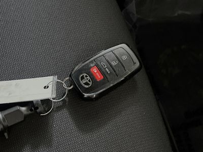 2025 Toyota Corolla Hybrid - Photo 33