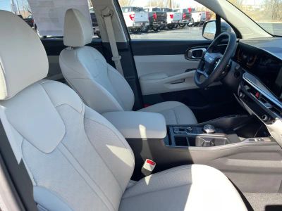 2026 Kia Sorento Hybrid - Photo 15