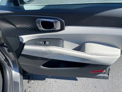 2026 Kia Sorento Hybrid - Photo 21