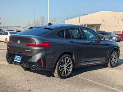 2022 BMW X4 — detail view
