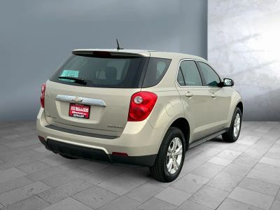 2012 Chevrolet Equinox — engine compartment view