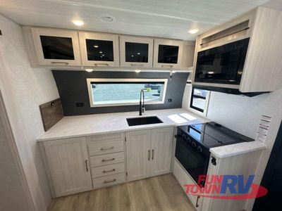 2025 Forest River RV Grand Surveyor - Photo 19