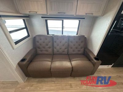 2025 Forest River RV Grand Surveyor - Photo 28