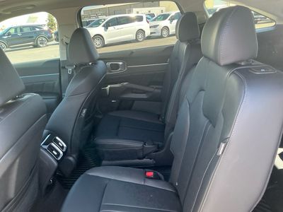 2026 Kia Sorento - Photo 17