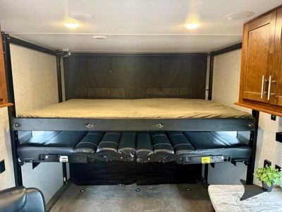 2019 Forest River RV Vengeance - Photo 9