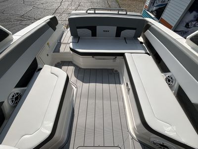 2025 Chaparral 2870 SSX - Photo 30