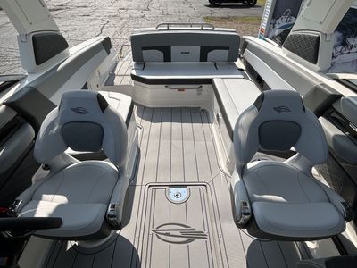 2025 Chaparral 2870 SSX - Photo 27