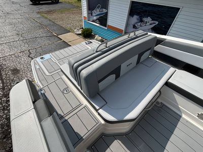 2025 Chaparral 2870 SSX - Photo 33