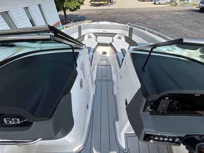 2025 Chaparral 2870 SSX - Photo 21