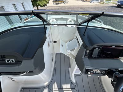 2025 Chaparral 2870 SSX - Photo 23