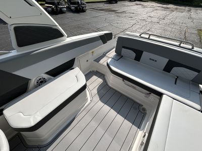 2025 Chaparral 2870 SSX - Photo 32