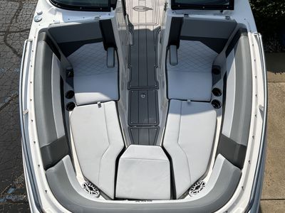 2025 Chaparral 2870 SSX - Photo 26