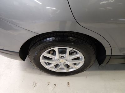 2024 Chevrolet Equinox — photo 10 view