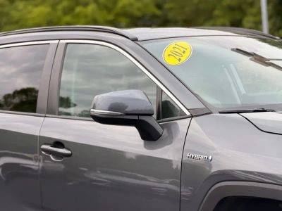 2021 Toyota RAV4 Hybrid - Photo 6