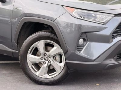 2021 Toyota RAV4 Hybrid - Photo 4