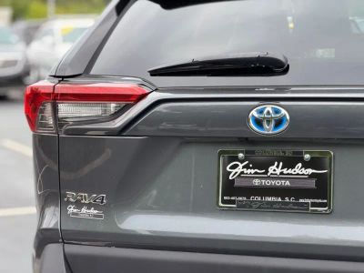 2021 Toyota RAV4 Hybrid - Photo 12