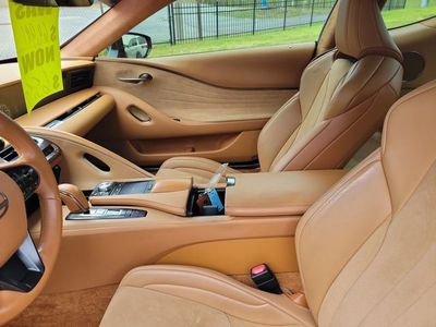2018 Lexus LC — photo 11 view