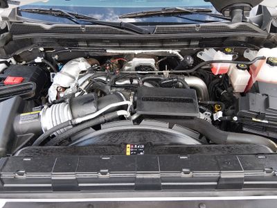 2024 GMC Sierra 3500HD - Photo 9