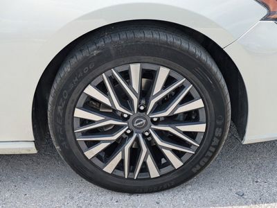 2023 Nissan Altima - Photo 9