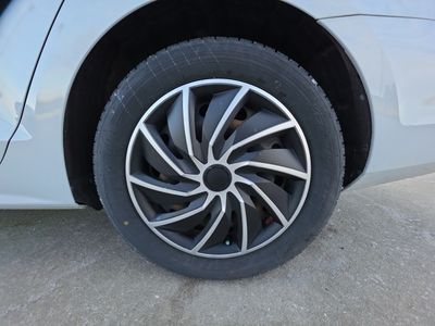 2017 Volkswagen Jetta — photo 11 view