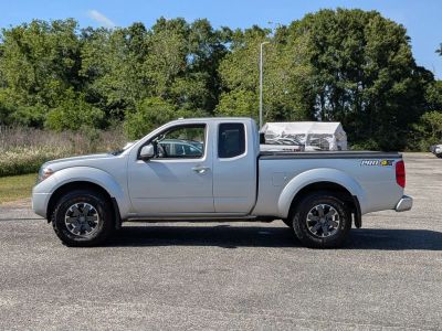2017 Nissan Frontier - Photo 2