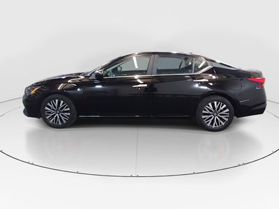 2025 Nissan Altima - Photo 4