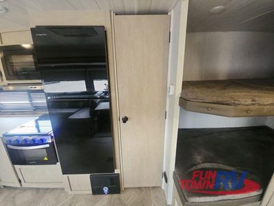 2023 Forest River RV Salem - Photo 24