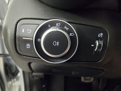 2024 Alfa Romeo Giulia - Photo 19