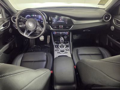 2024 Alfa Romeo Giulia - Photo 11