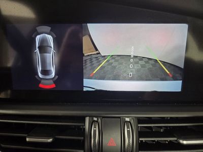2024 Alfa Romeo Giulia - Photo 24