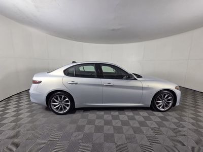 2024 Alfa Romeo Giulia - Photo 33