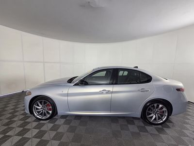 2024 Alfa Romeo Giulia - Photo 27