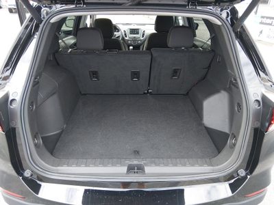 2024 Chevrolet Equinox — photo 11 view