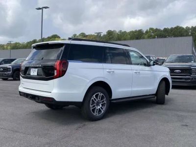 2026 Ford Expedition - Photo 3