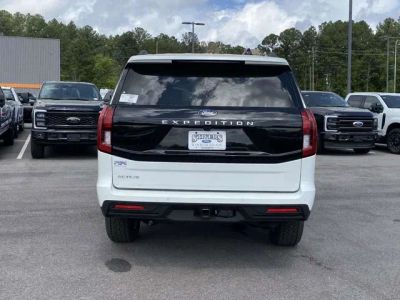 2026 Ford Expedition - Photo 4