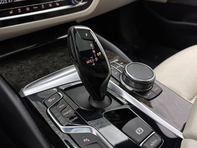 2017 BMW 5 Series - Photo 15