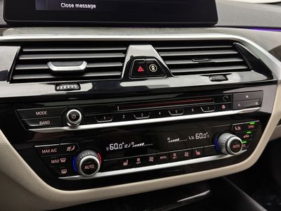 2017 BMW 5 Series - Photo 16